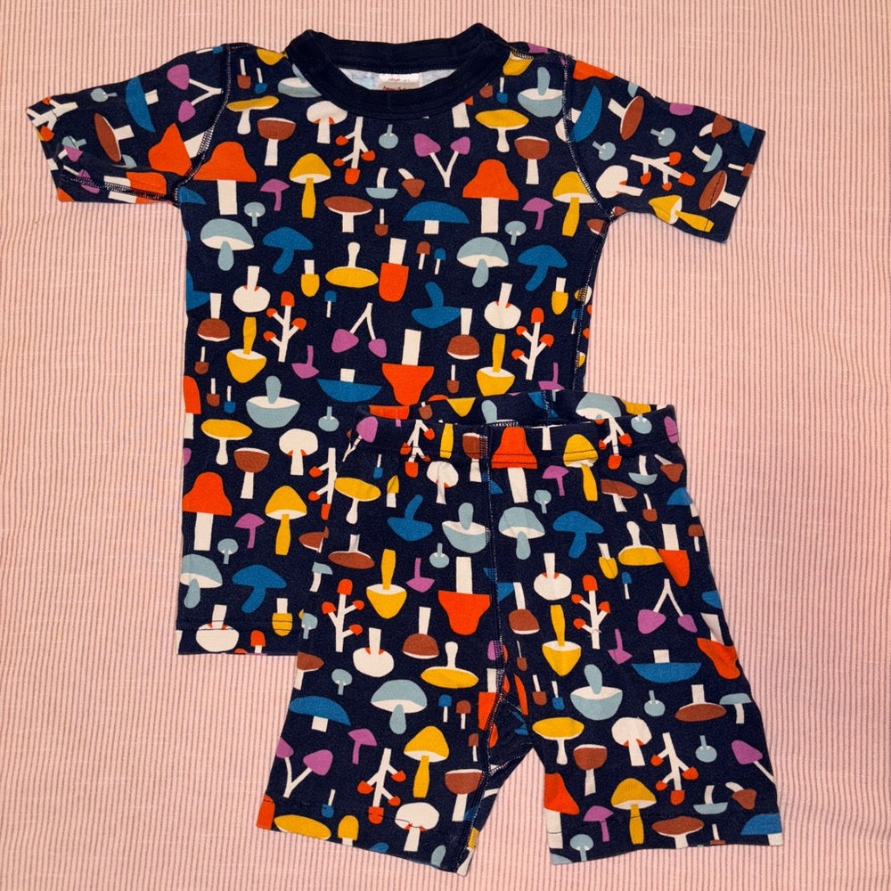Hanna Andersson kids short Johns pajamas sz 8